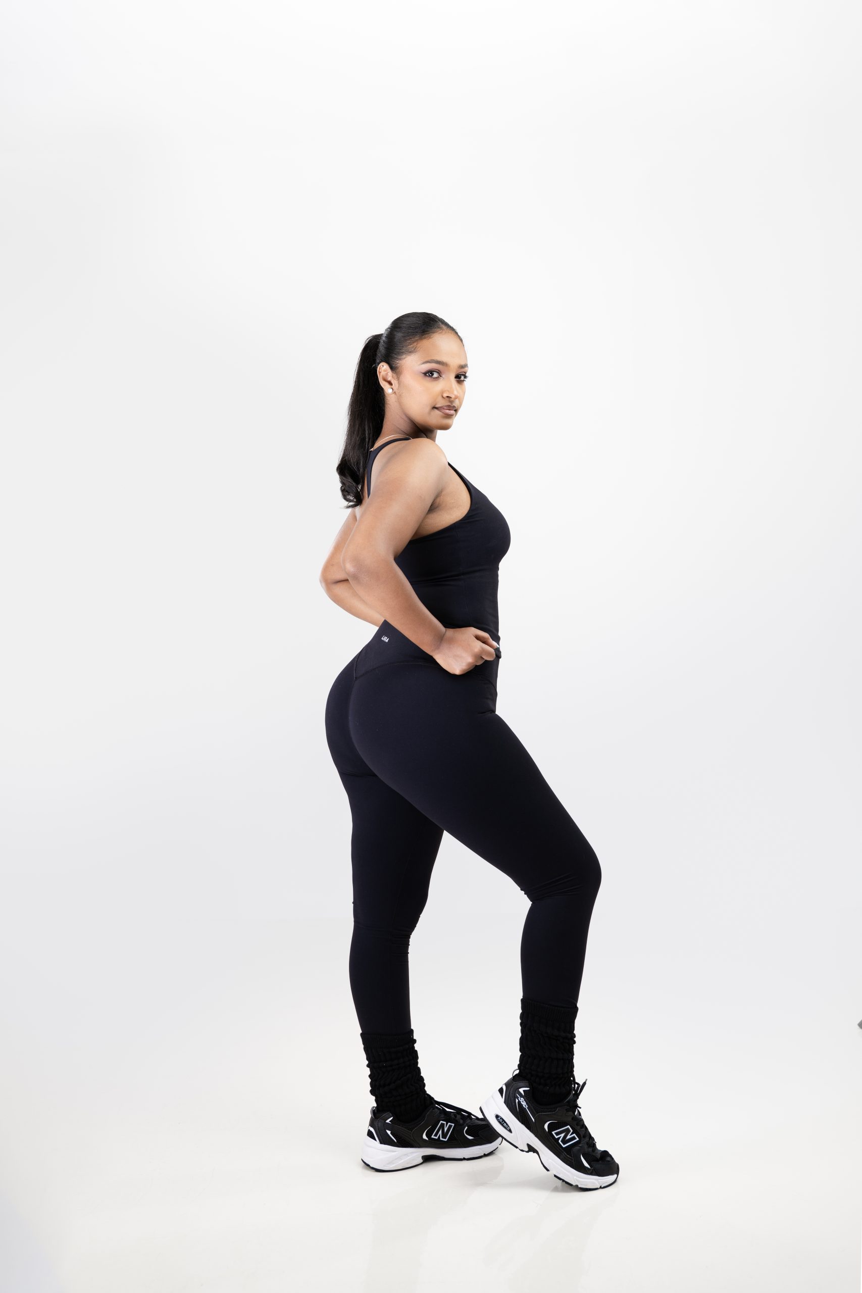 URA tank top and legging